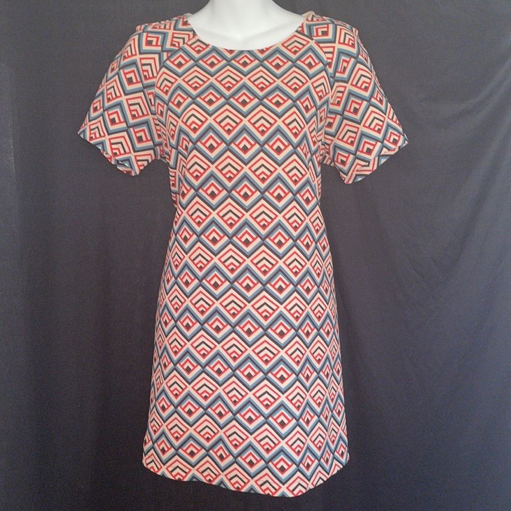 Carolina Williamson above knee length dress